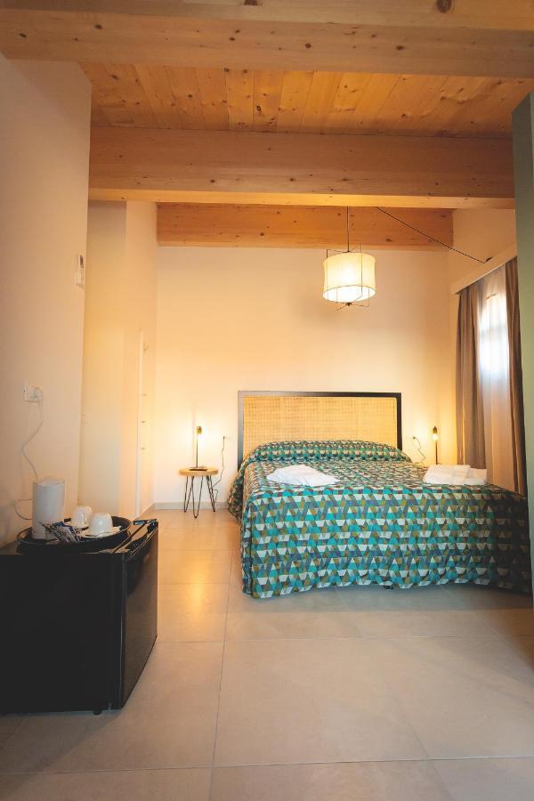 Via Siena 4 - Suites & Rooms Marina di Cecina Esterno foto