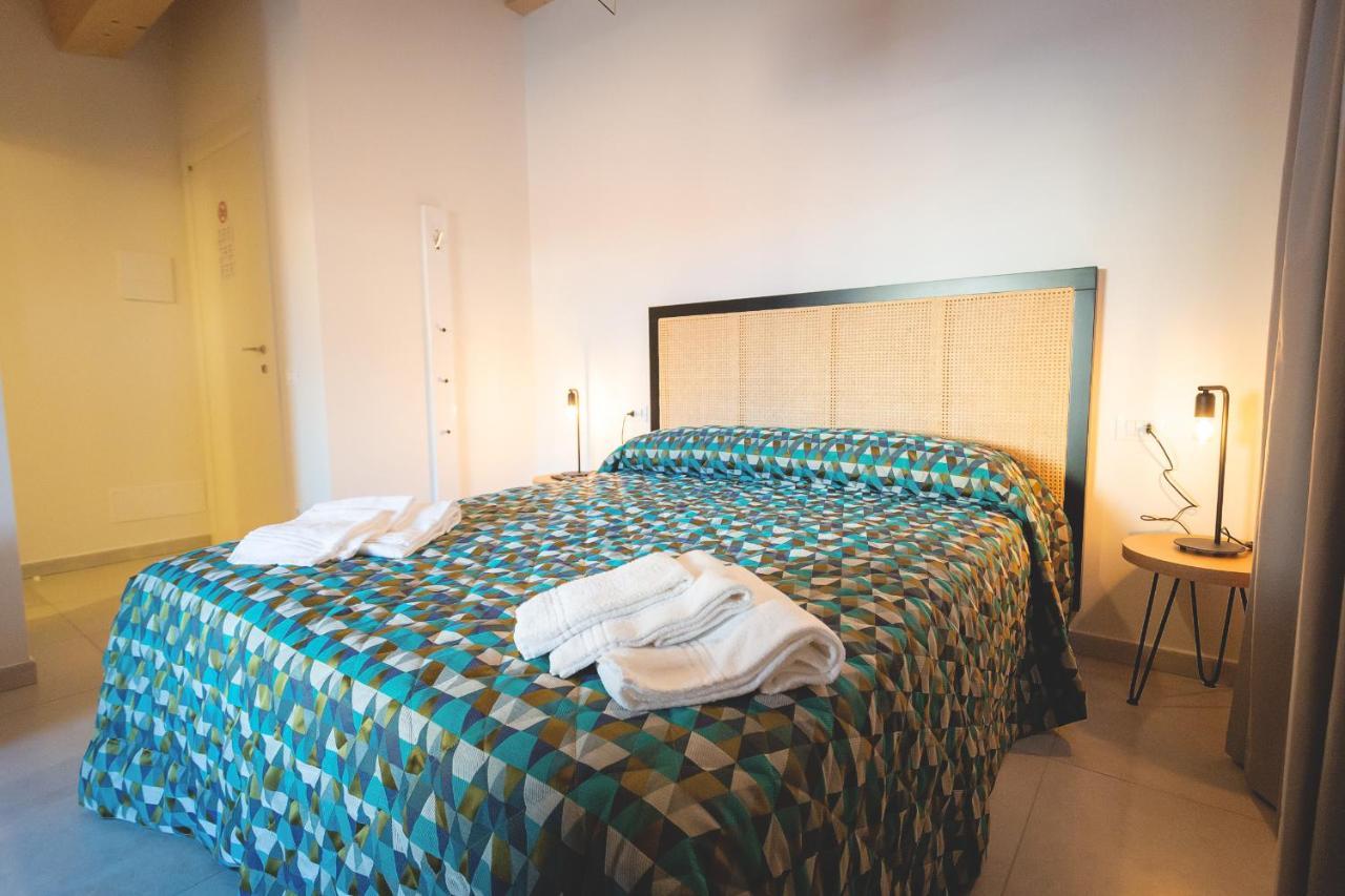 Via Siena 4 - Suites & Rooms Marina di Cecina Esterno foto