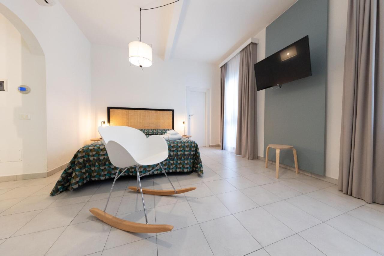 Via Siena 4 - Suites & Rooms Marina di Cecina Esterno foto